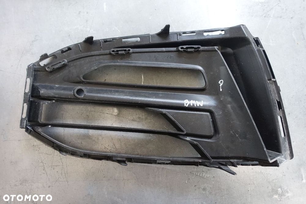 KRATKA ZDERZAKA PRAWA BMW 1 F40 7459716 - 2