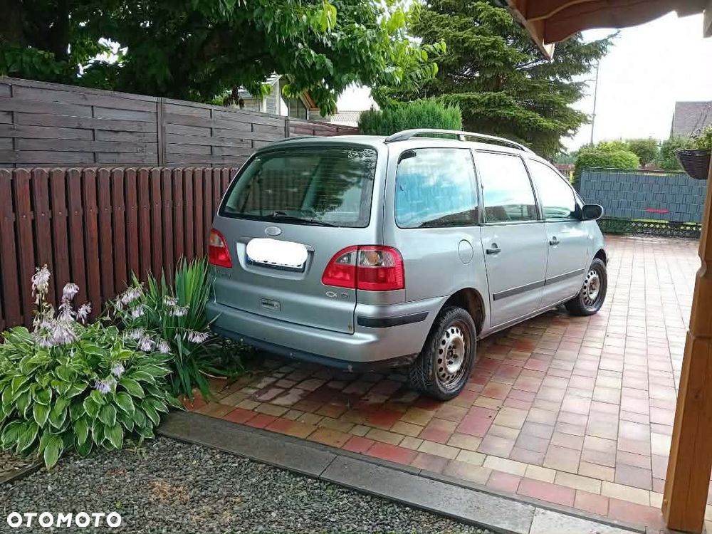 Ford Galaxy - 4