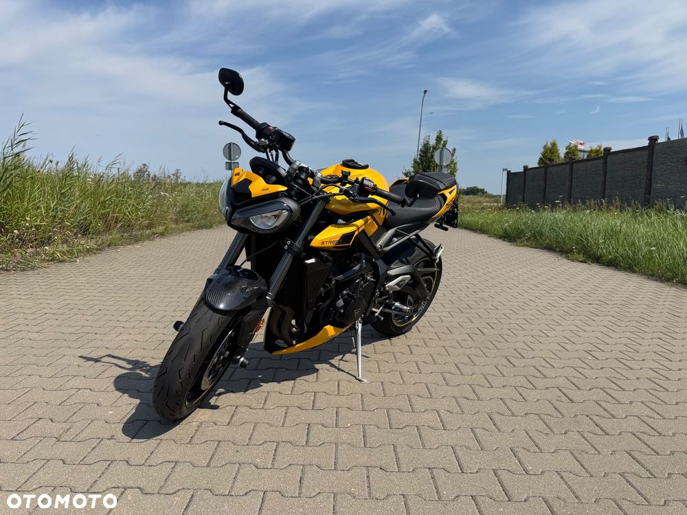 Triumph Street Triple - 7