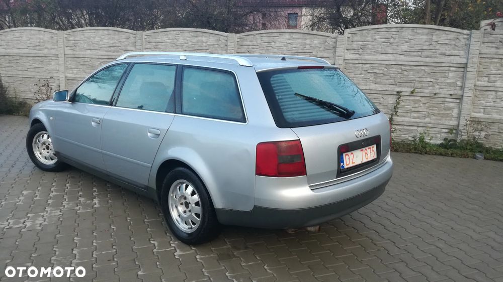 Audi A6 Avant 2.4 Quattro - 4