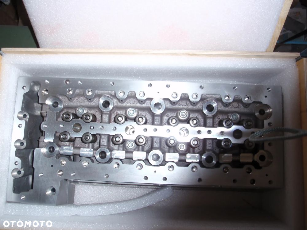 GŁOWICA CYLINDRÓW IVECO DUCATO BOXER JUMPER 3.0 EURO 5 11- Z ZAWORAMI 504385398 - 1