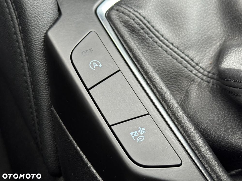 Ford Kuga 1.5 EcoBoost FWD Trend - 22