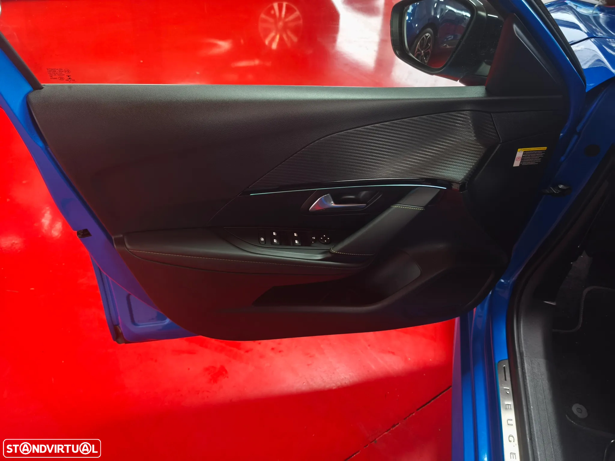 Peugeot e-208 50 kWh GT - 11