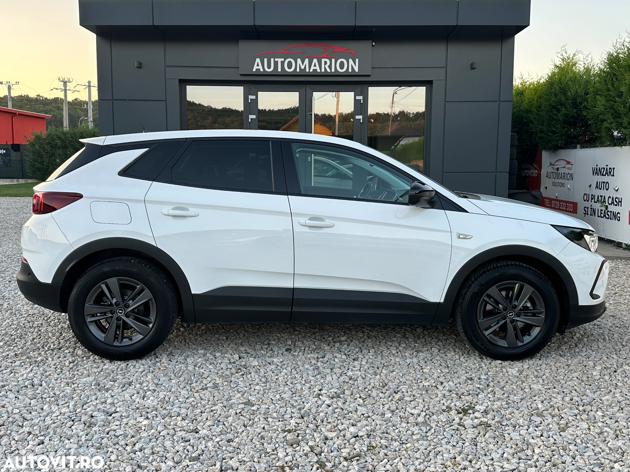 Peugeot 3008 BlueHDi 130 Stop & Start EAT8 Allure - 28