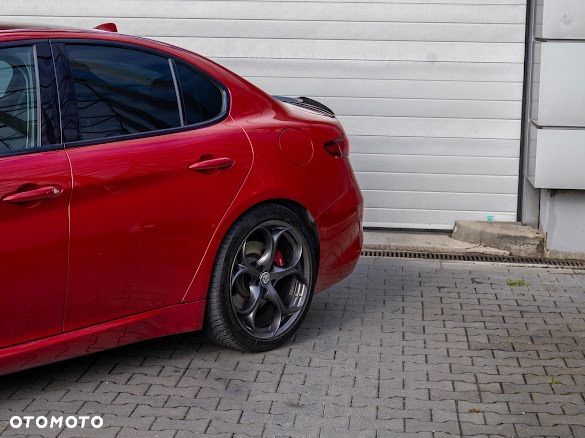 Alfa Romeo Giulia 2.0 Turbo 16V AT8 Veloce Ti - 5