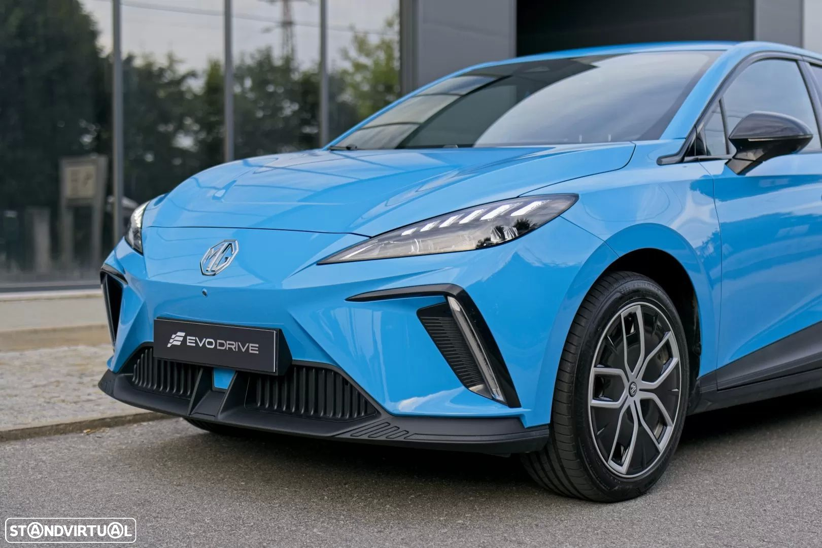 MG MG4 64 kWh Luxury - 6
