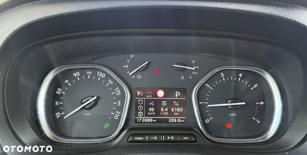 Peugeot Traveller 2.0 BlueHDi Long Business - 15