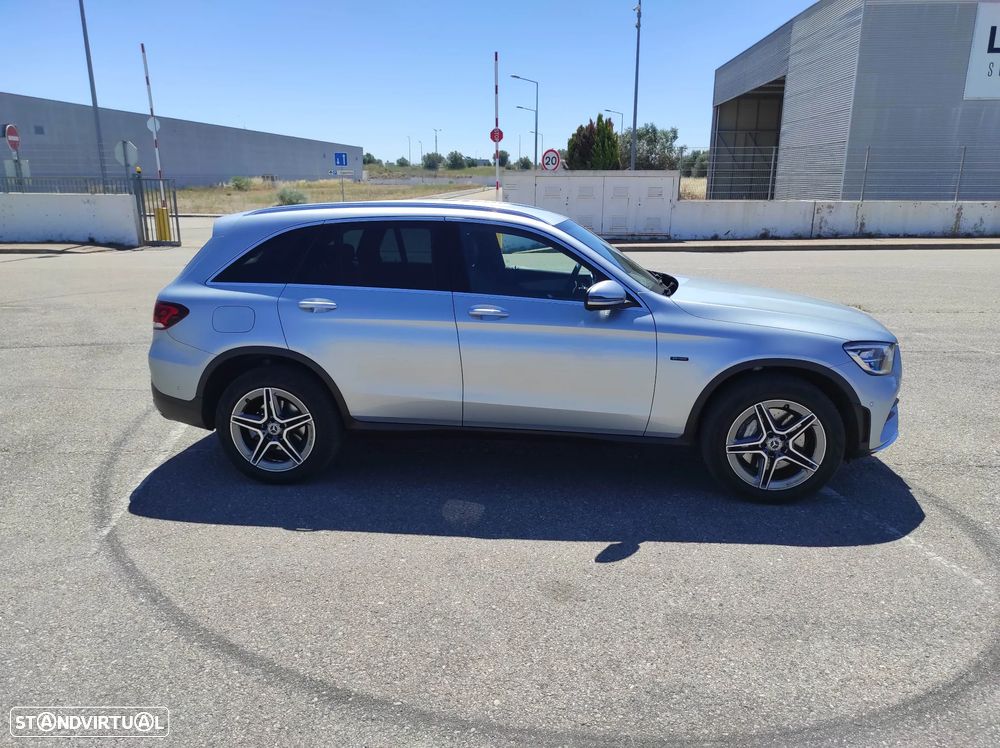 Mercedes-Benz GLC 300 de 4Matic 9G-TRONIC AMG Line - 8