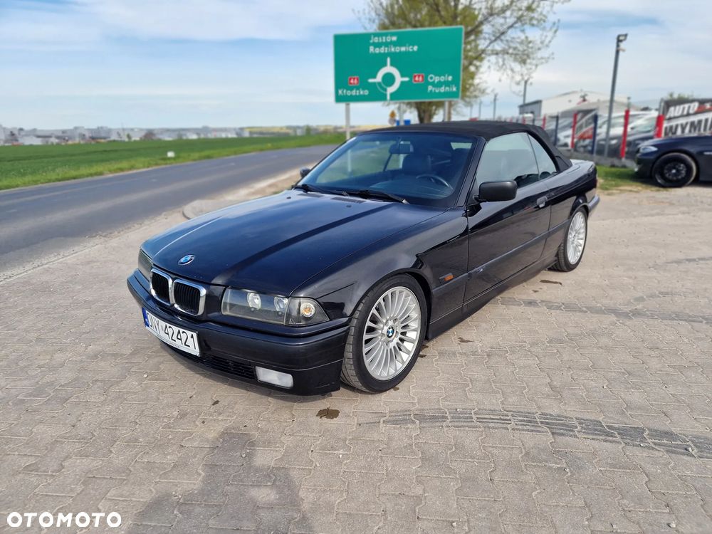 BMW Seria 3 328i - 2