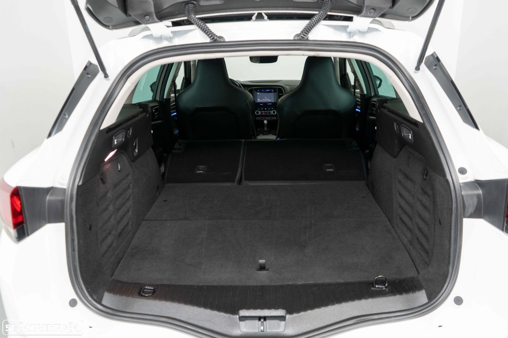 Renault Mégane Sport Tourer - 12