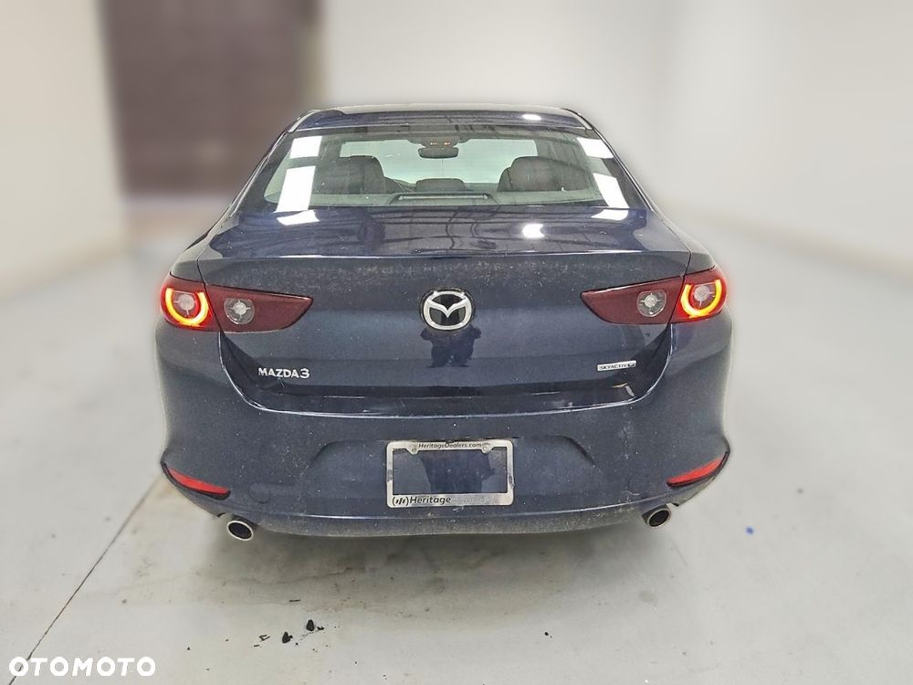 Mazda 3 - 6