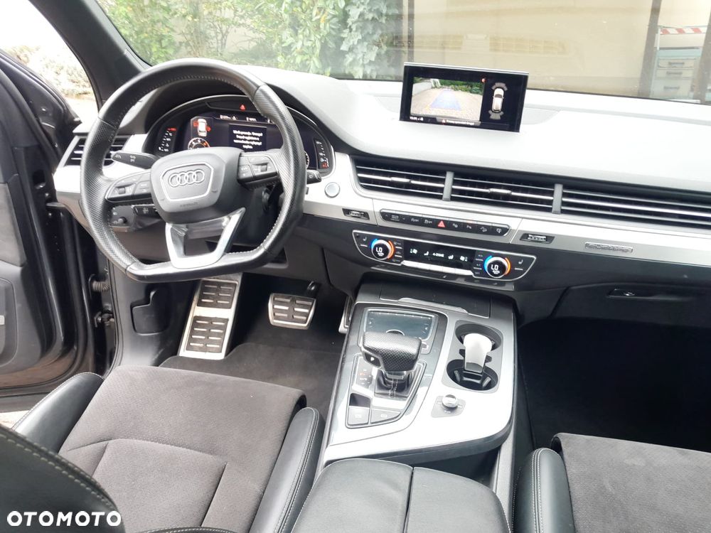 Audi Q7 - 8