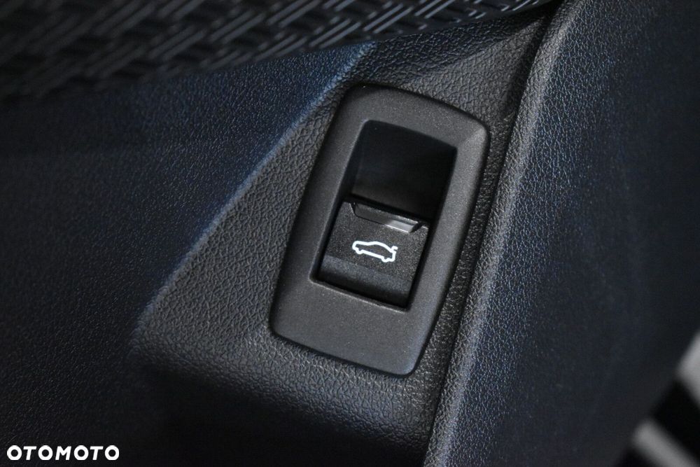 BMW X1 sDrive18i M Sport - 9
