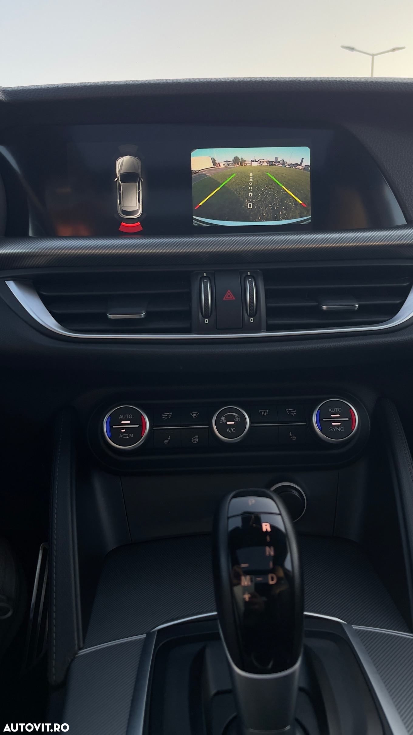 Alfa Romeo Stelvio 2.0 Turbo 16V AT8-Q4 Veloce - 30