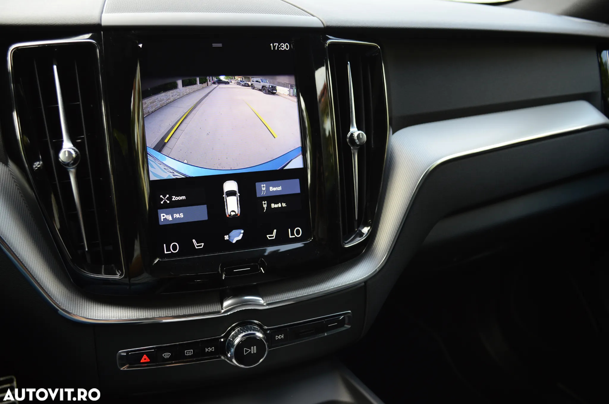 Volvo XC 60 B4 D AWD Geartronic RDesign - 22