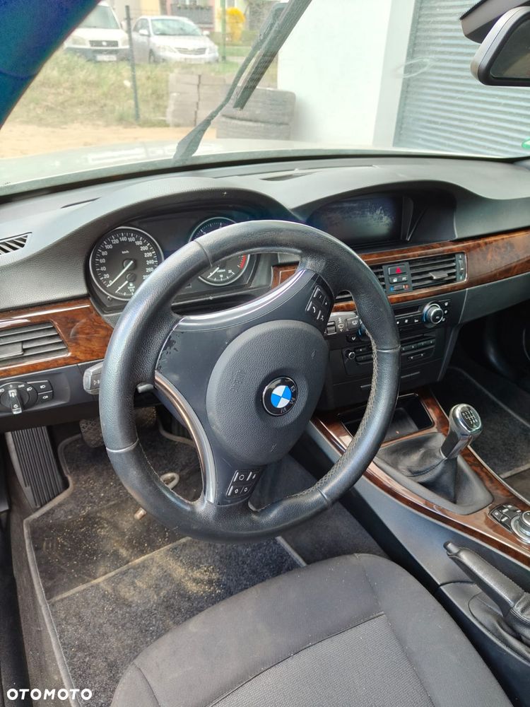 BMW Seria 3 330d xDrive Edition Exclusive - 6