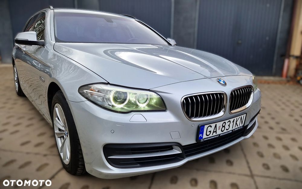 BMW Seria 5 525d - 1