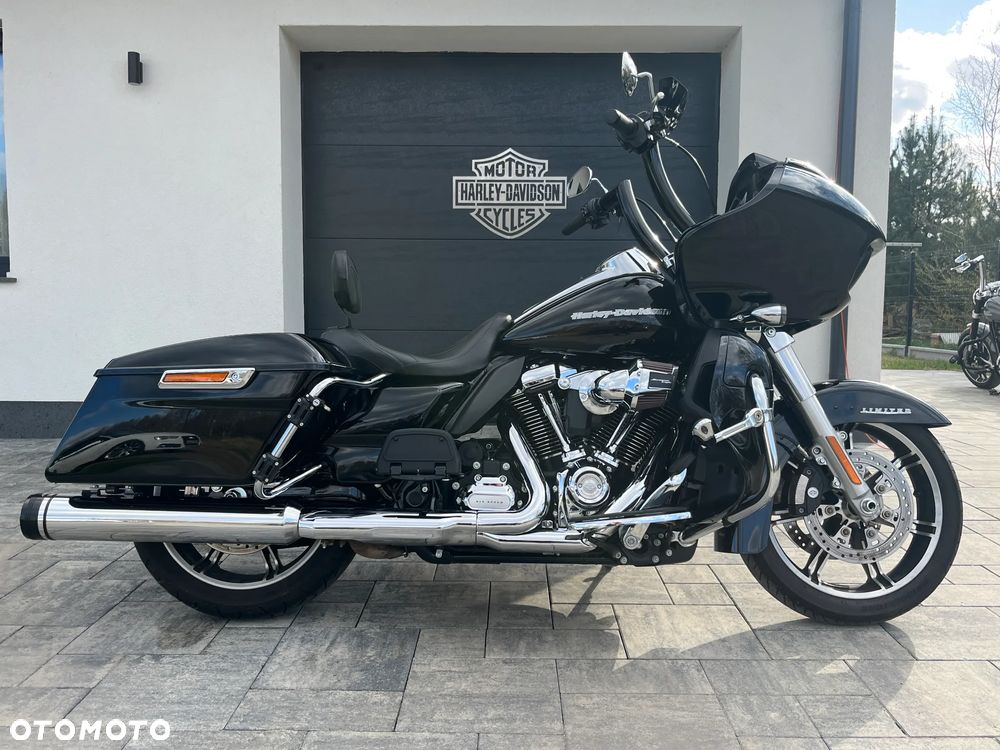 Harley-Davidson Touring Road Glide - 4