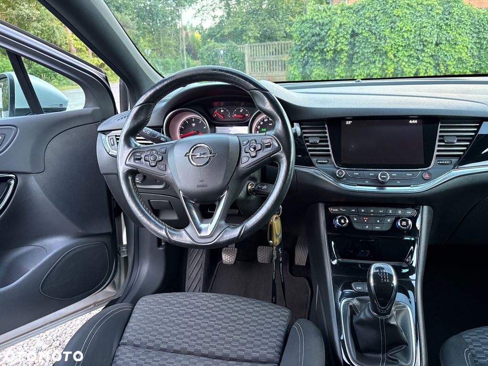 Opel Astra 1.4 T Elite S&S - 13