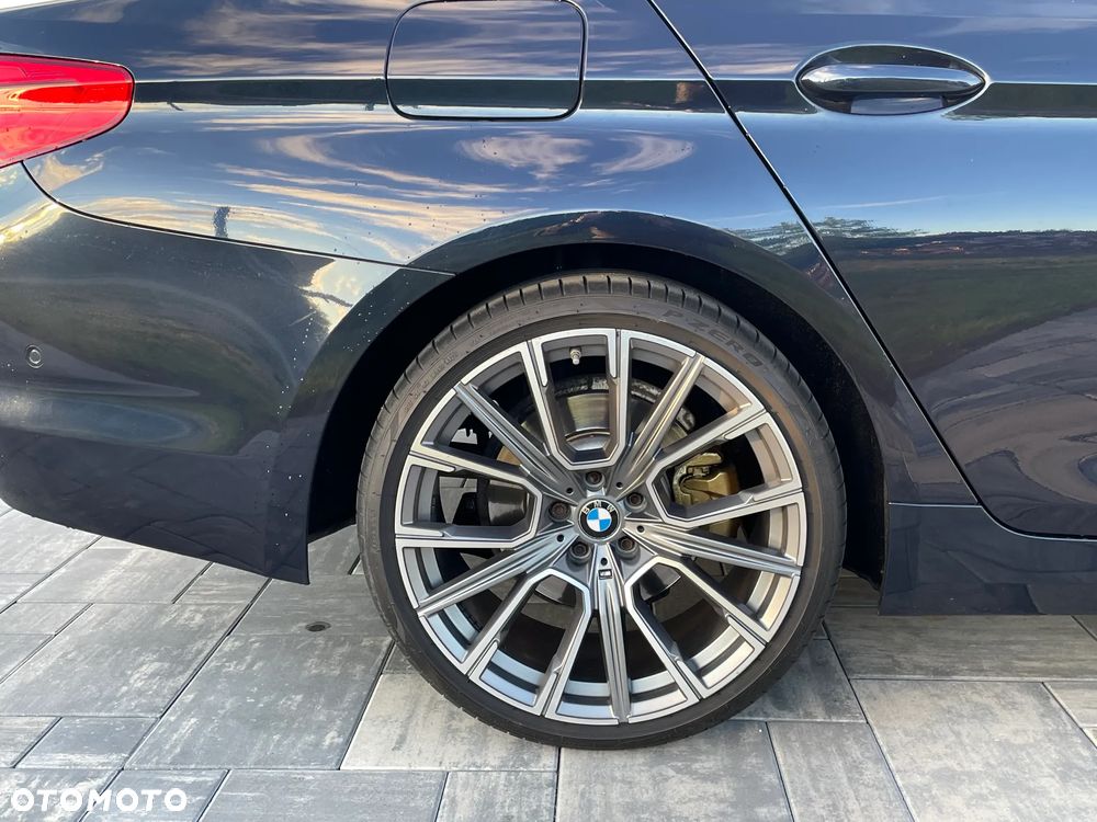BMW Seria 5 520d xDrive - 8