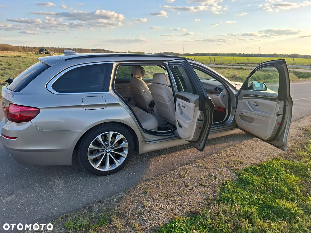 BMW Seria 5 520d xDrive - 8