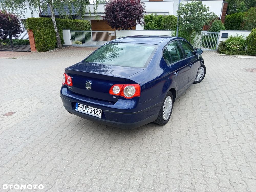 Volkswagen Passat - 6