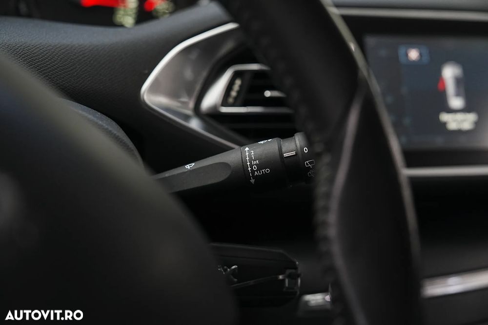 Peugeot 308 PureTech 110 Stop & Start Style - 18
