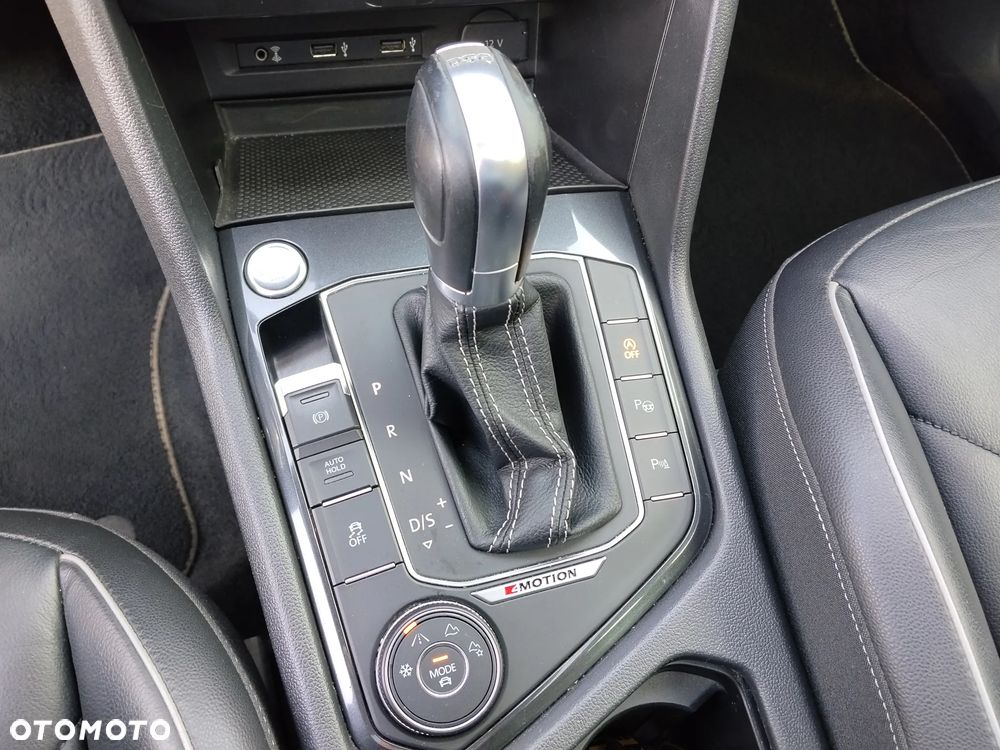 Volkswagen Tiguan - 23