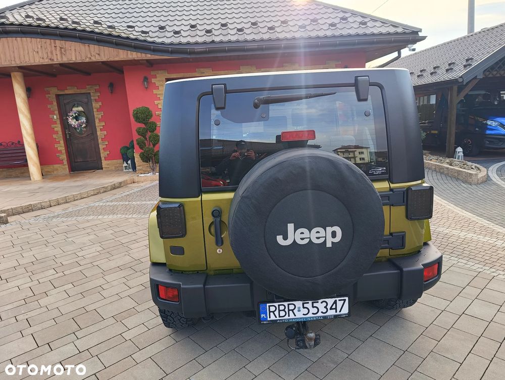 Jeep Wrangler Unlimited 3.8 Automatik Sahara - 16