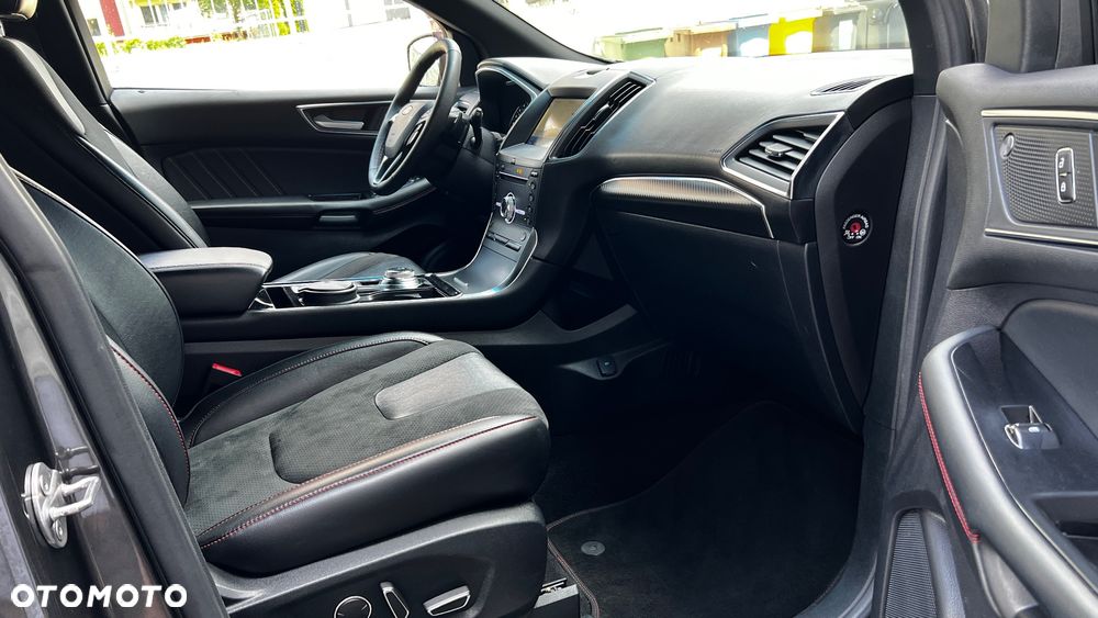 Ford Edge 2.0 EcoBlue Bi-Turbo 4x4 ST-LINE - 29