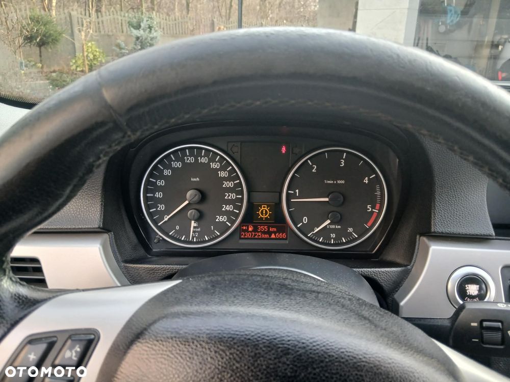 BMW Seria 3 320d - 12