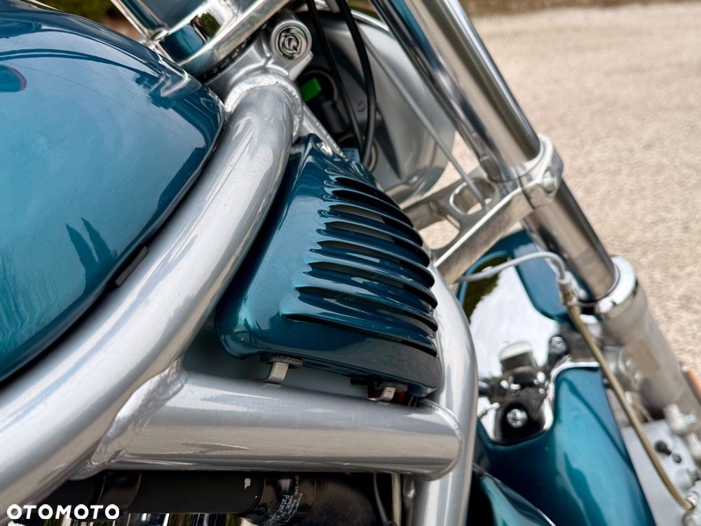 Harley-Davidson V-Rod Street Rod - 21