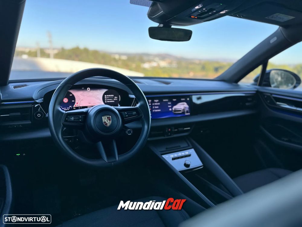 Porsche Macan Electric 4 - 20