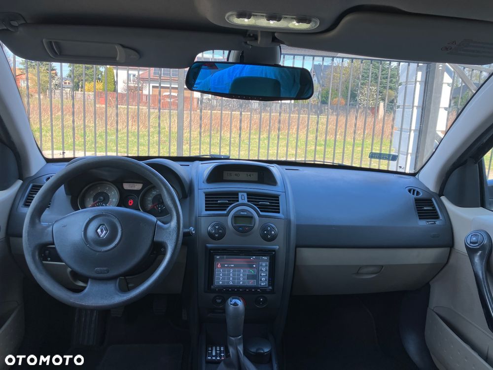 Renault Megane 1.6 16V Luxe Expression - 10