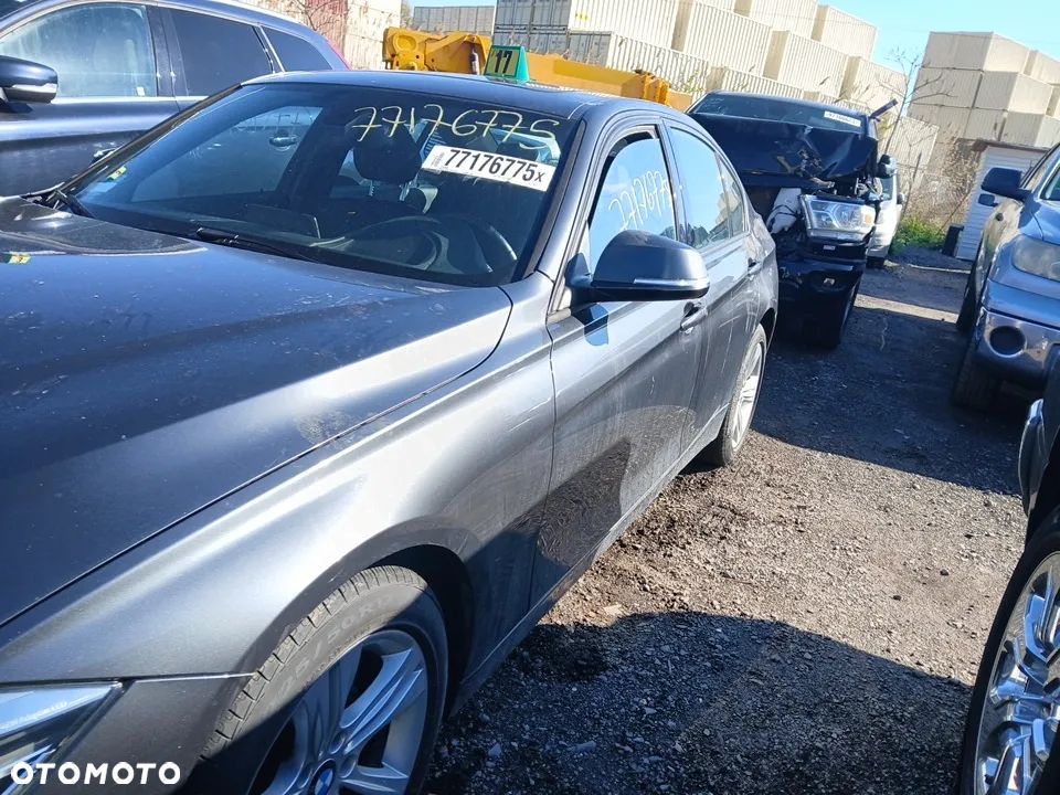 BMW Seria 3 328i xDrive - 6