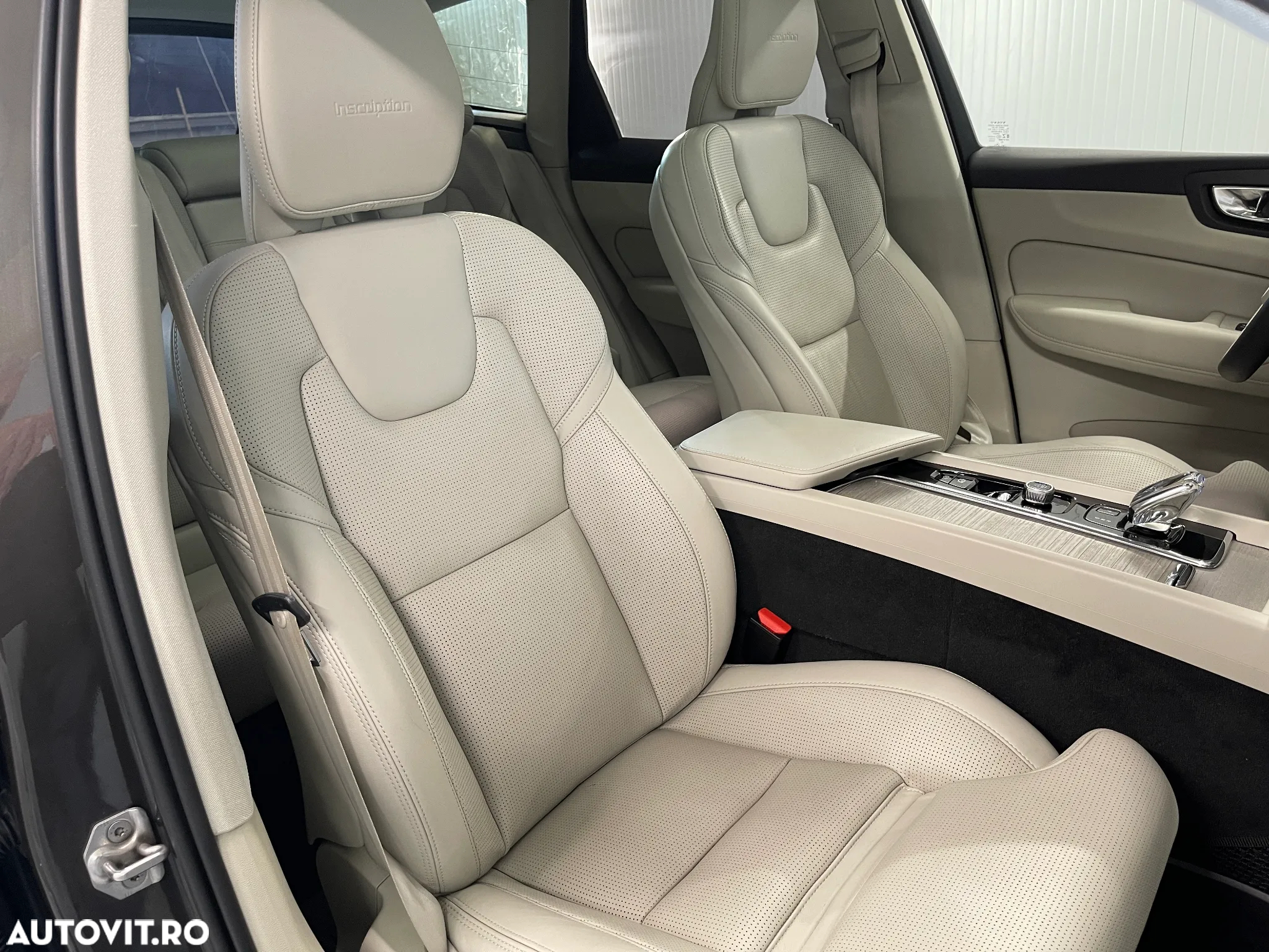 Volvo XC 60 Recharge T8 Twin Engine eAWD Inscription - 10