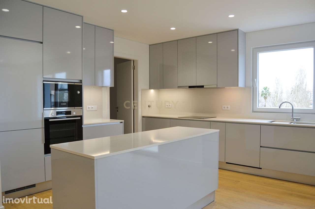 Apartamento T3 com Elevador -Lourinhã - Grande imagem: 3/31