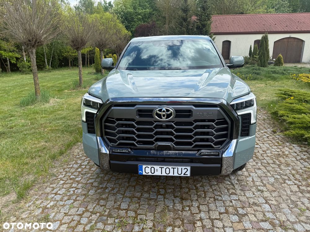 Toyota Tundra - 3