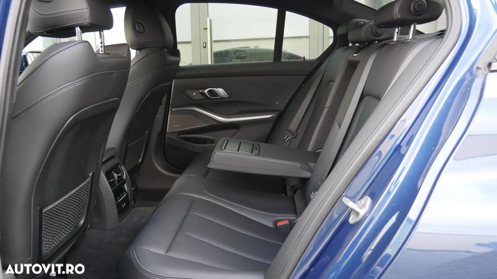 BMW Seria 3 318d Aut. Sport Line - 17