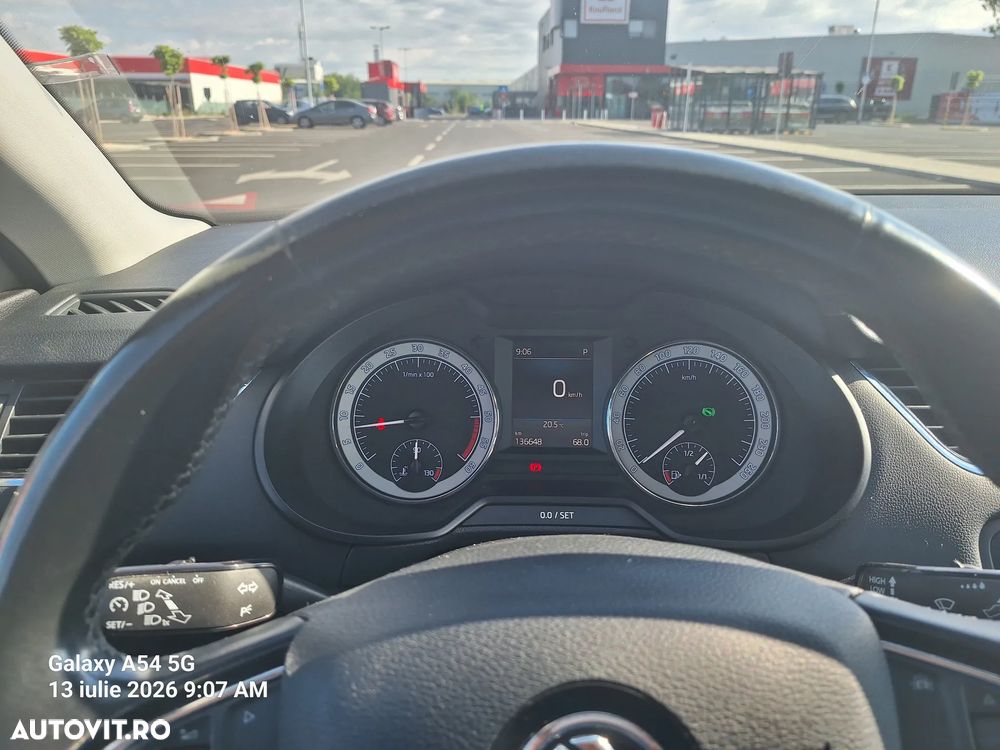 Skoda Octavia 2.0 TDI DSG Style - 15