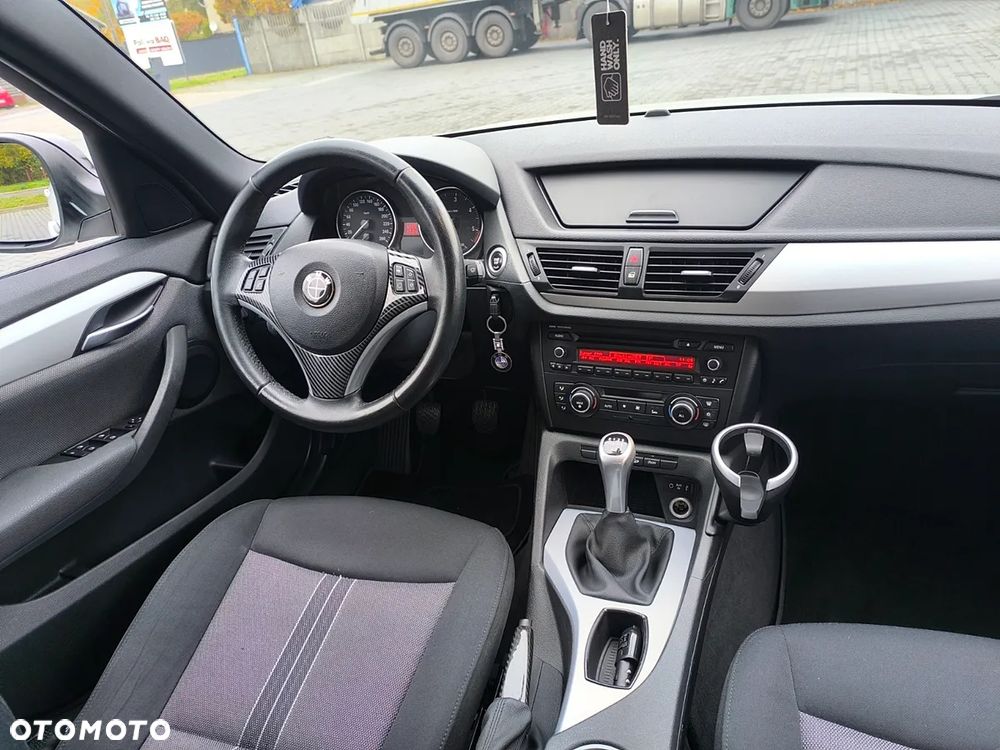 BMW X1 xDrive20d - 9