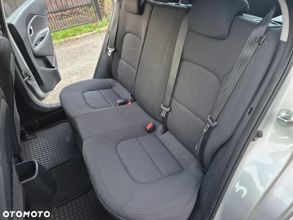 Kia Rio 1.2 Edition 7 - 14