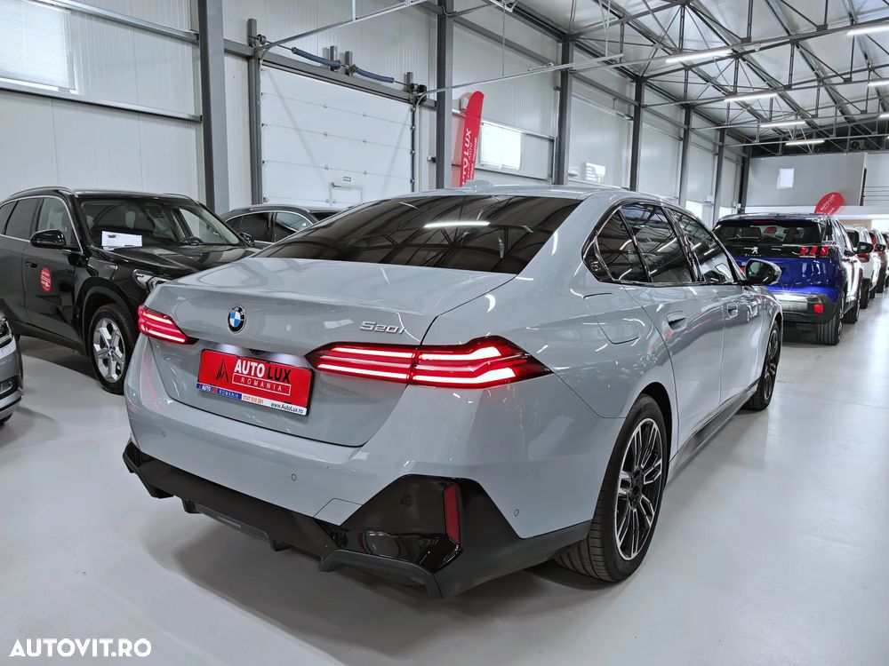 BMW Seria 5 520i AT MHEV - 6