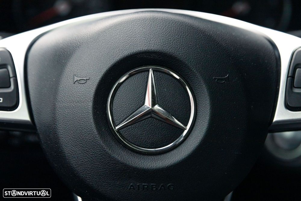 Mercedes-Benz GLC 250 d 4Matic 9G-TRONIC AMG Line - 29