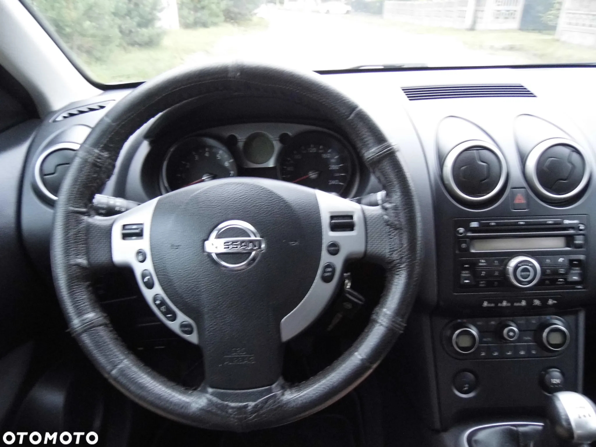 Nissan Qashqai 1.6 visia - 23