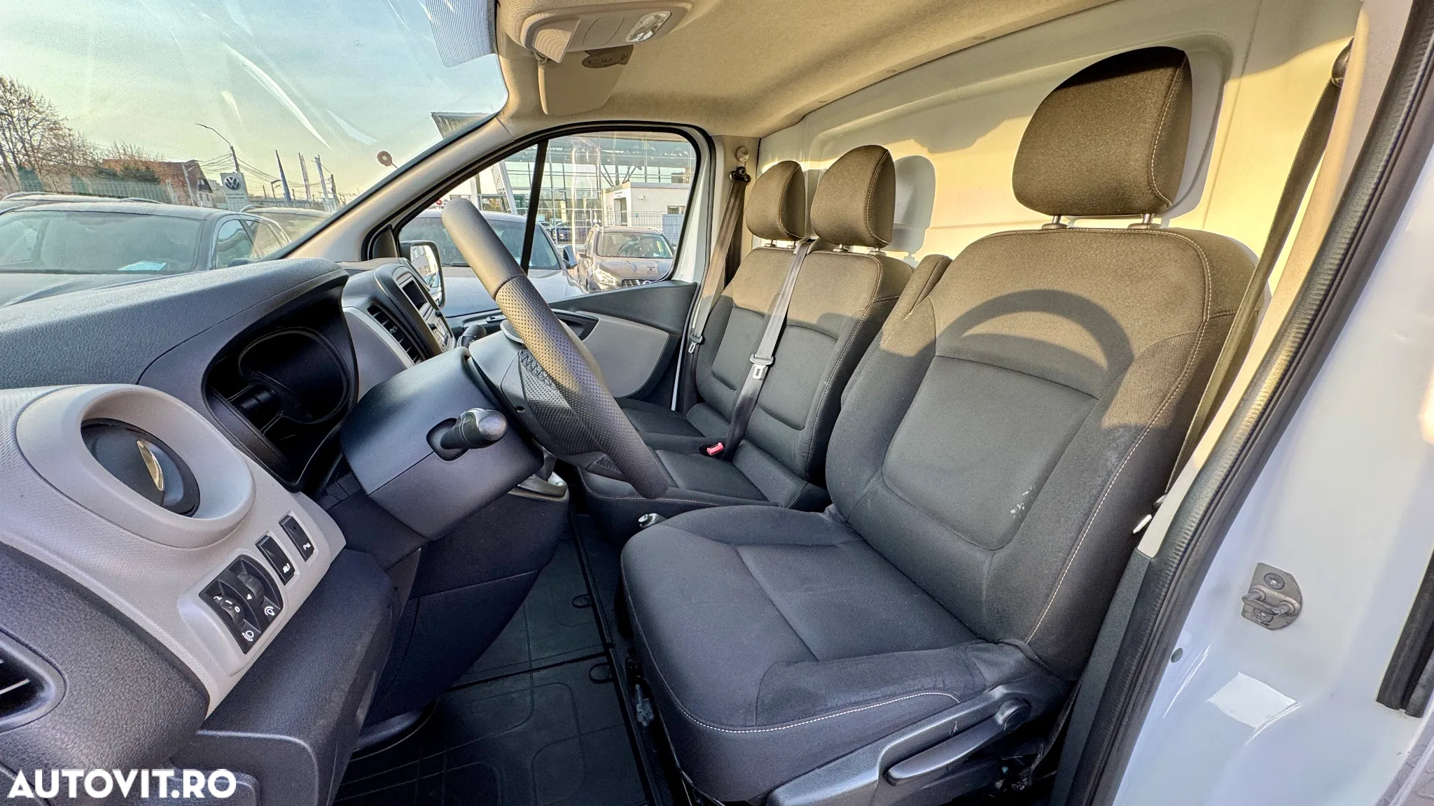 Renault Trafic - 19