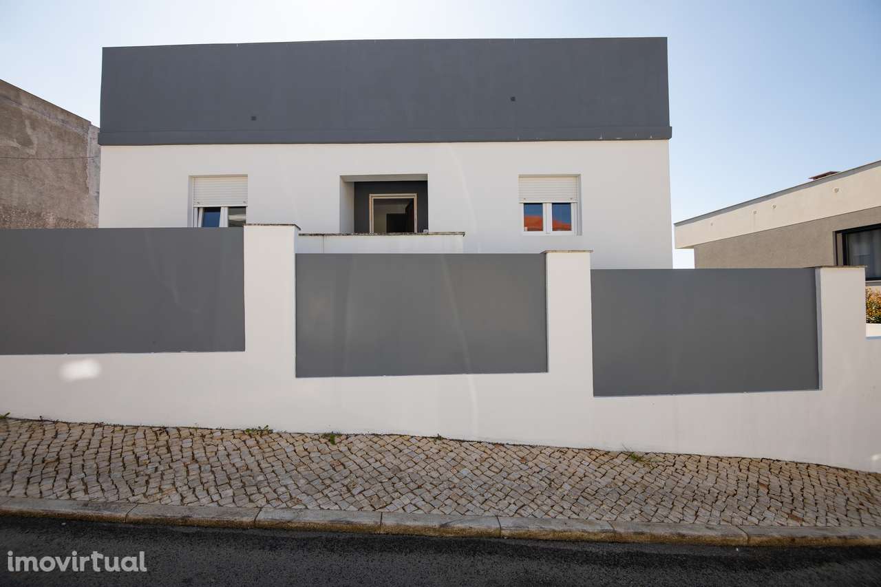 Moradia Isolada T4, Em Cabeço de Mouro, São Domingos de Rana,Cascais. - Grande imagem: 2/26