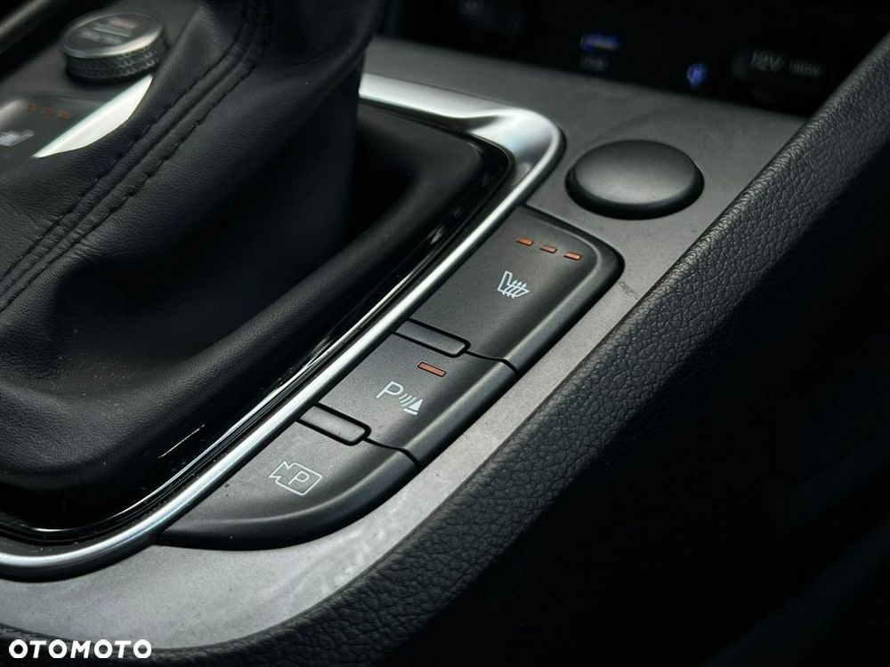 Hyundai Kona 1.6 T-GDI Premium DCT - 34