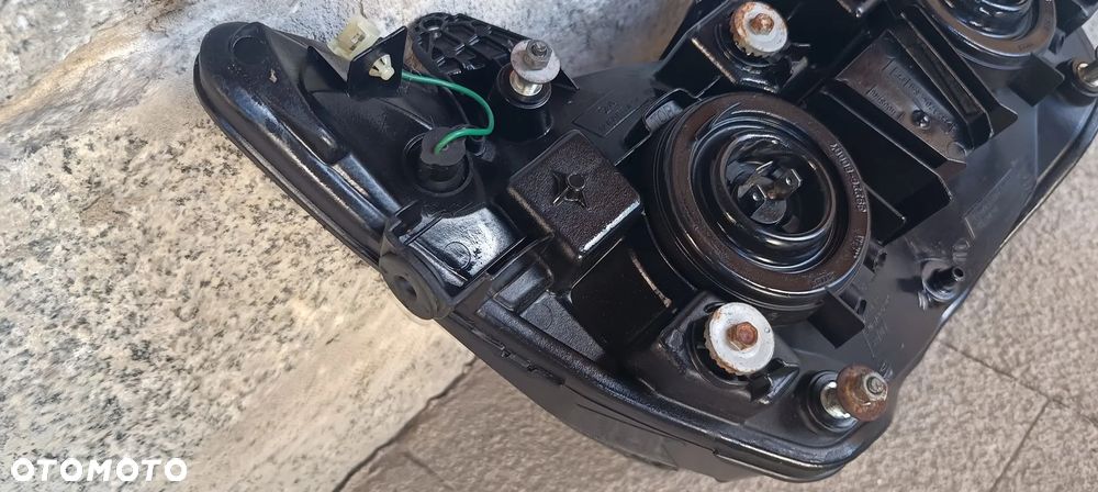 Suzuki V-strom 650 1000 Lampa przód reflektor - 6