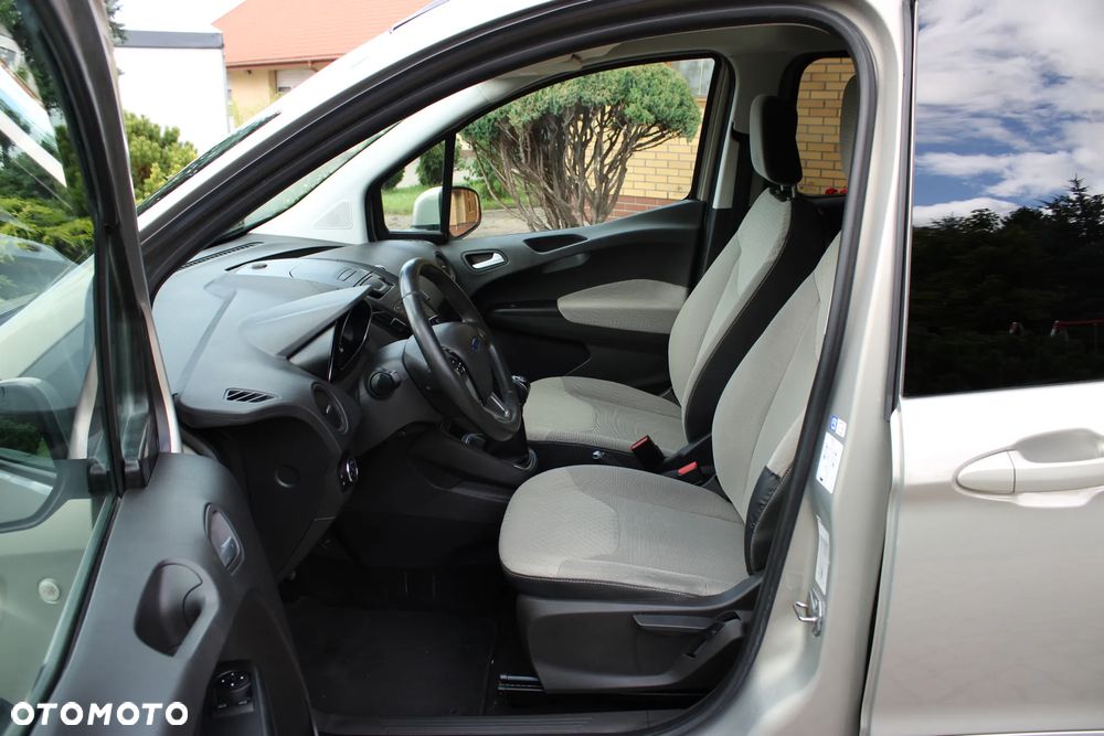 Ford Tourneo Courier 1.5 TDCi Trend - 14